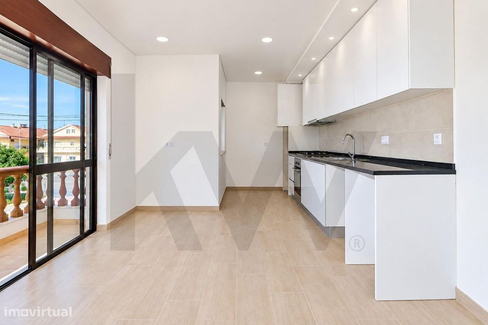 Apartamento T3 em Pinhal de Frades - Arrendamento