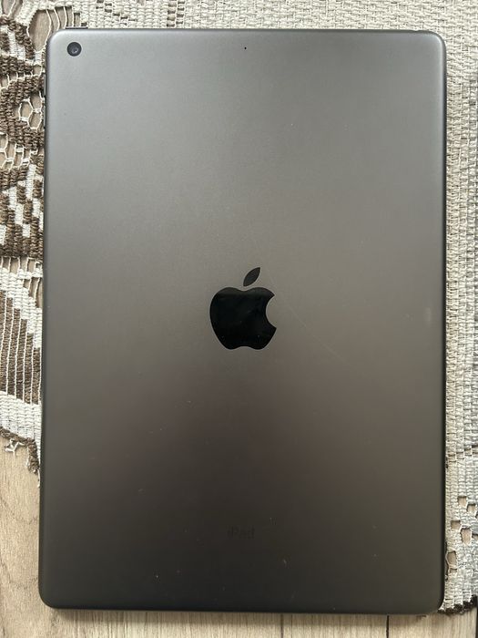 Apple Ipad 9 generacja a2602 64GB 2021