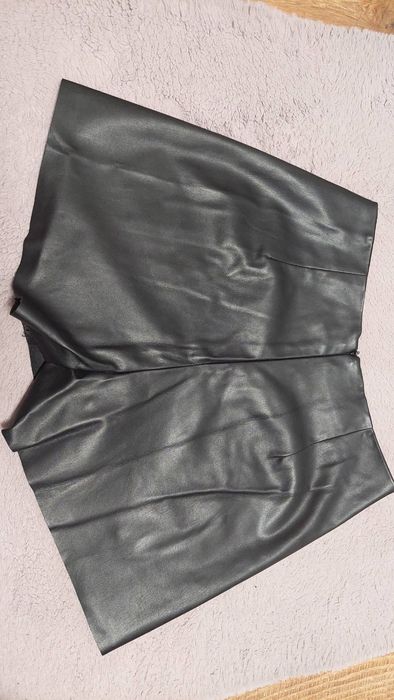 Продам   Юбка-шорти