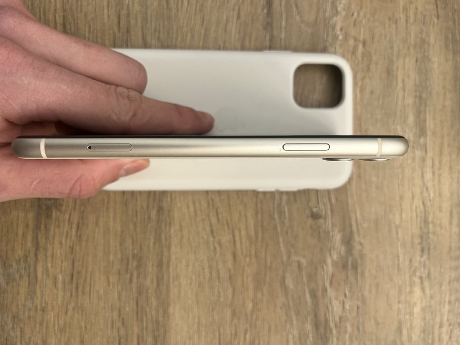 iPhone 11 64 гб