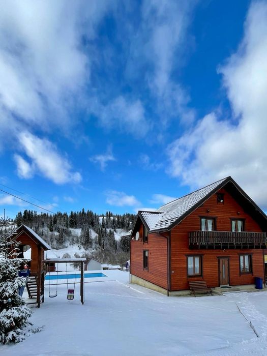 Оренда в Карпатах Котеджів .ВІЛЬНО НА НОВОРІЧНІ.Басейн, чани, сауна.
