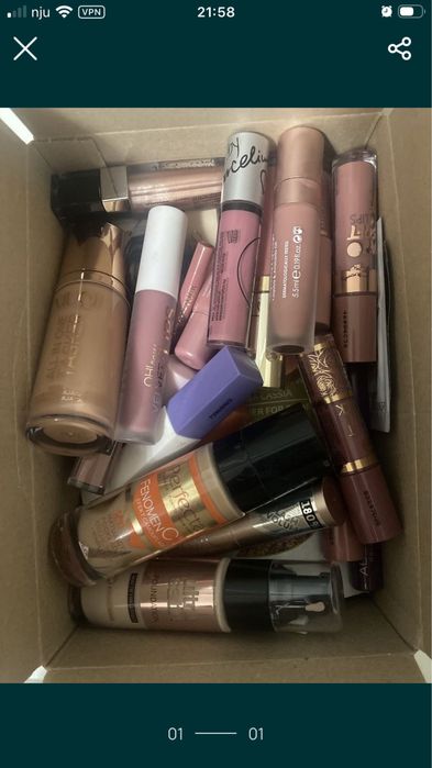 Zestaw kosmetyków kolorowych