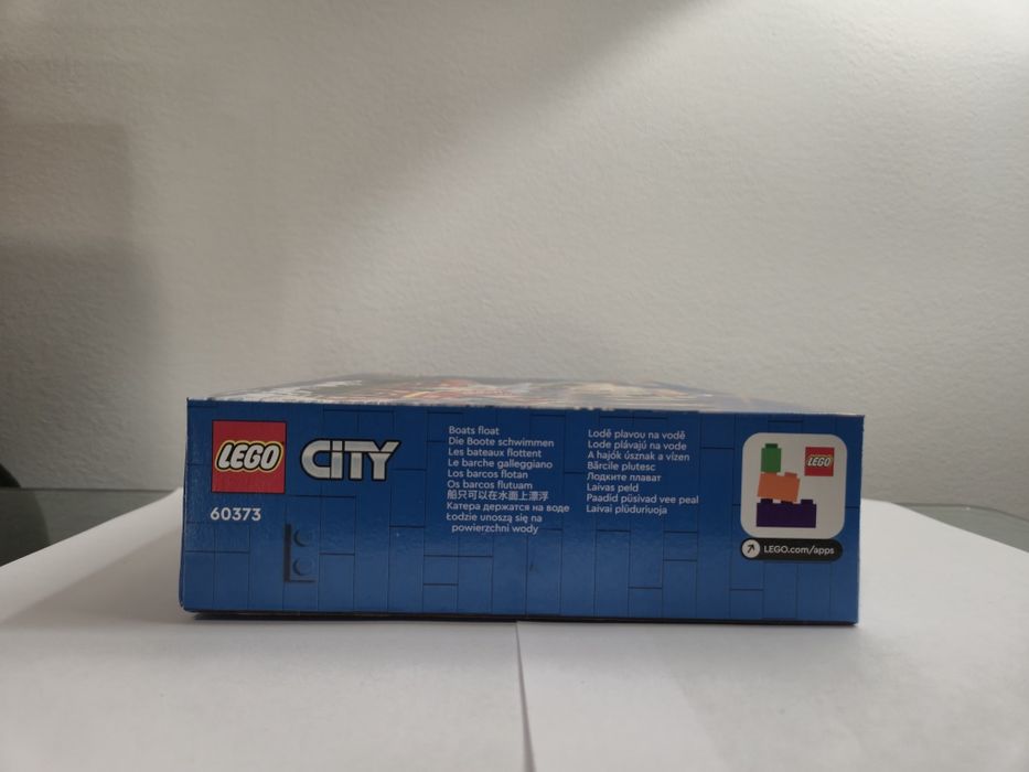 LEGO CITY  60373  Barco de Resgate dos Bombeiros