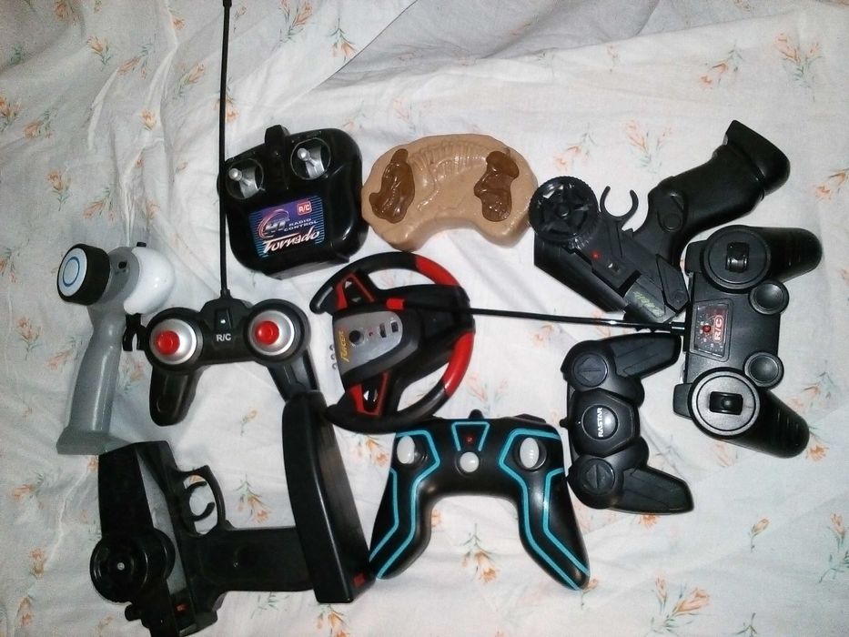 пульты управления ДУ от детских игрушек 10 шт 1 лотом