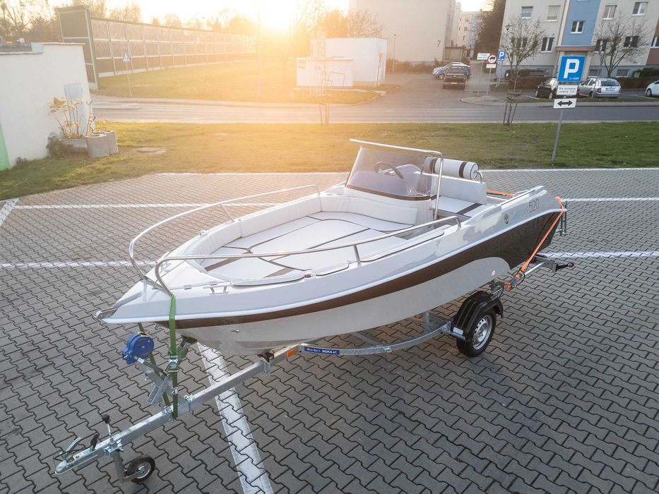 Nowa łódź motorowa Quercus 520Open otwarta motorówka rybacka łódka