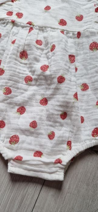 Tu rampers kombinezon body truskawki