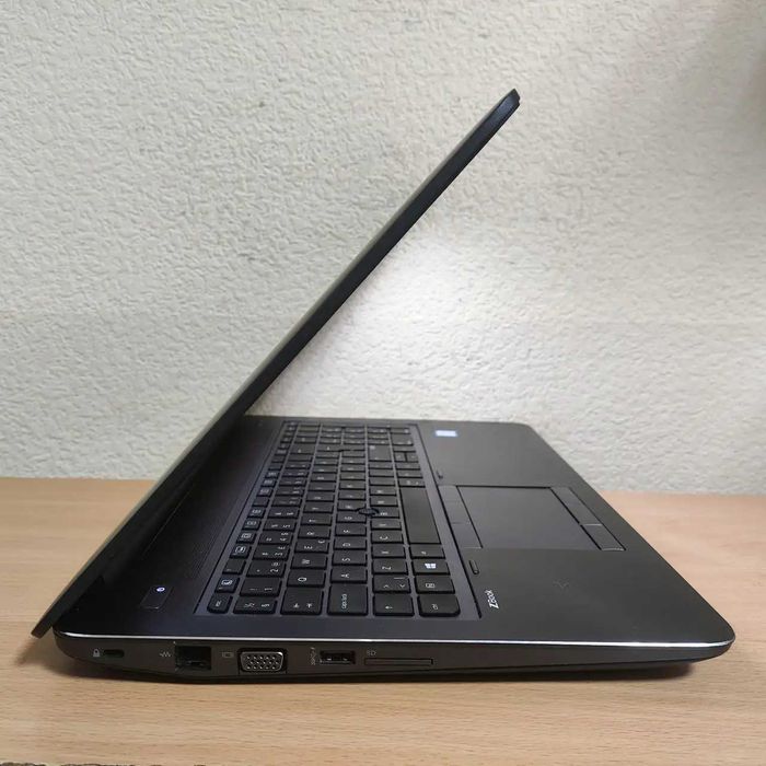 Ігровий HP zBook 15 G3 FHD IPS i7-6700HQ/16Gb/512SSD/NVIDIA M2000M 4GB