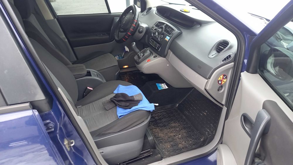 RENAULT GRAND Scenic-2 7 місць 1.6-16v 2004