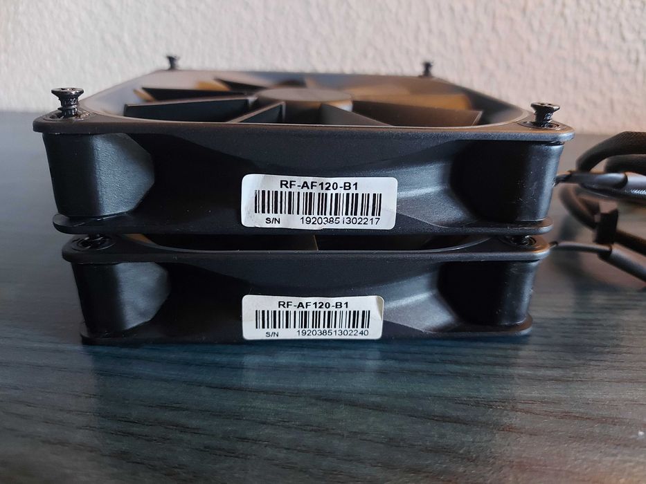 2 ventoinhas para desktop - NZXT 120mm Aer F120 PWM