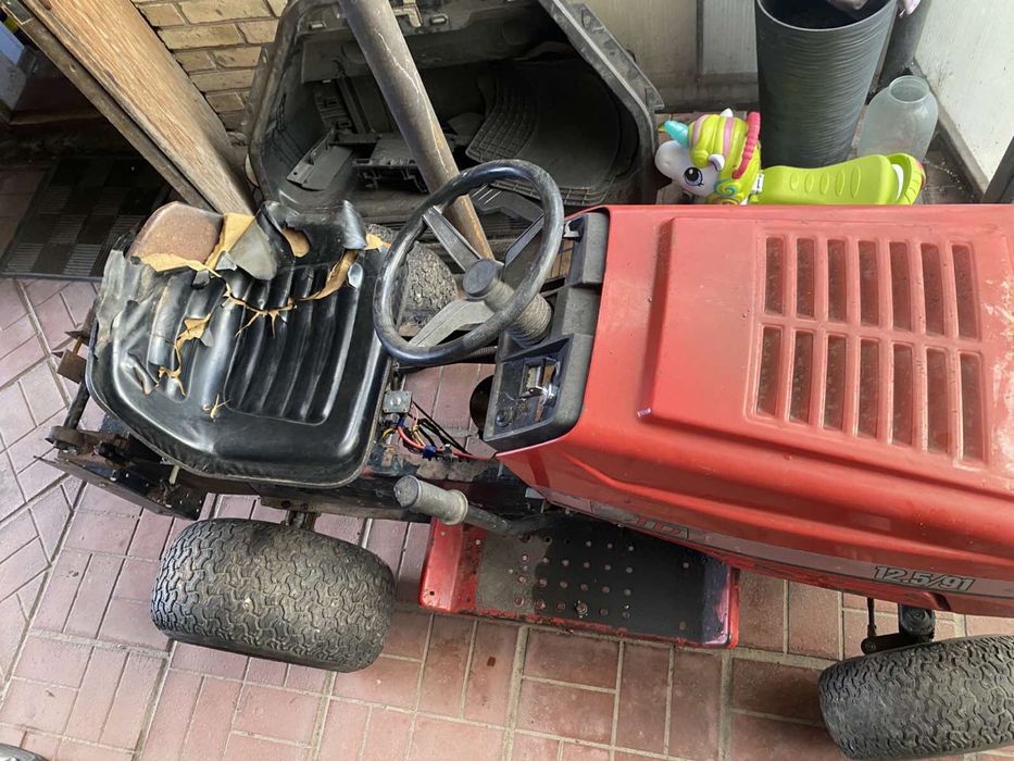 Продам газонокосарку мінітракторець mtd665e