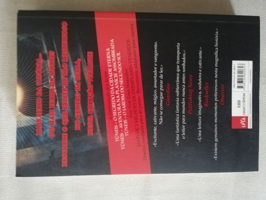 Túneis, de Roderick Gordon e Brian Williams