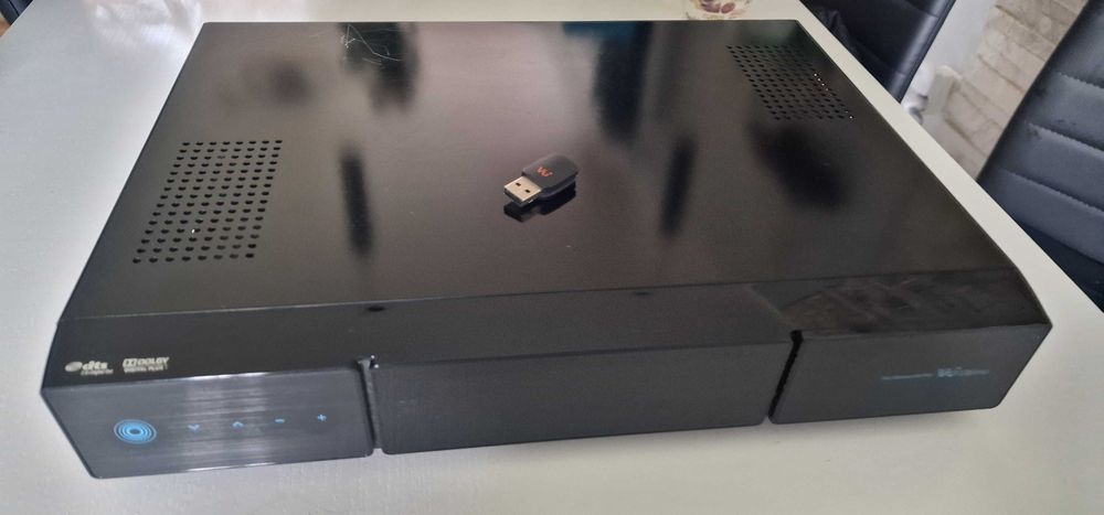 Tuner satelitarny Vu Ultimo 2 głowice dysk 750gb