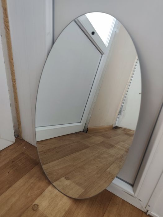 Дзеркало 450  грн
