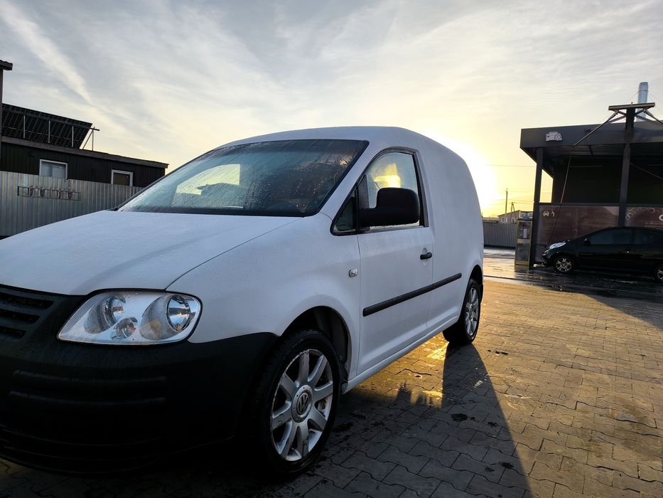 Volkswagen caddy 1.4 бензин