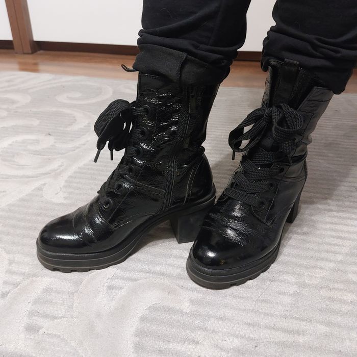 Buty damskie CAPRICE skóra naturalna lakierowana rozmiar 37