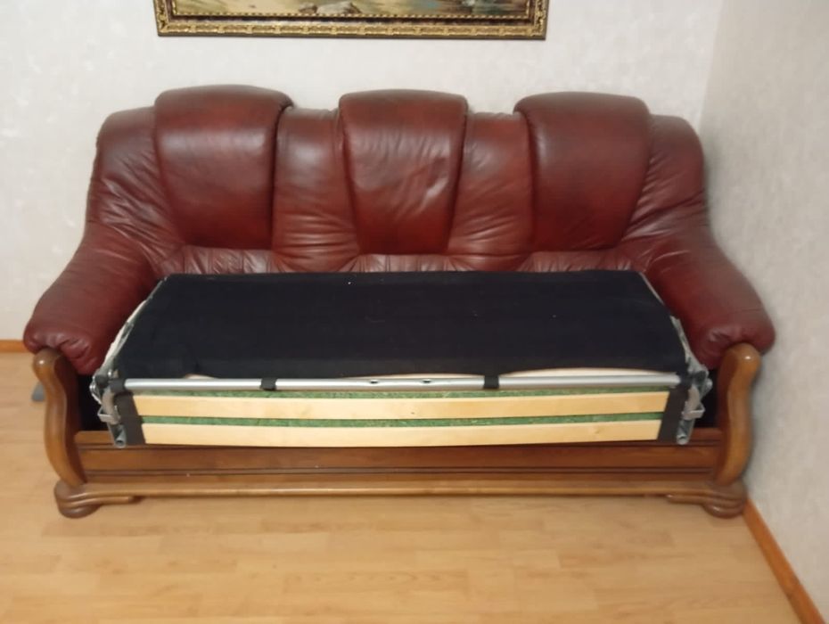 Диван и два кресла