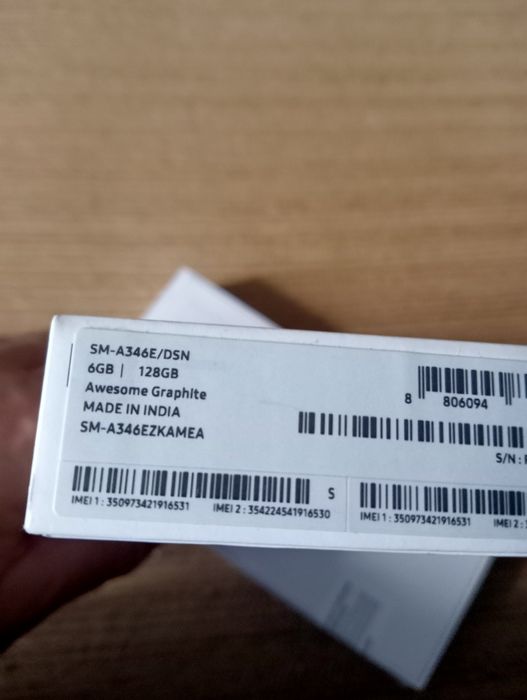 Продается  телефон Айфон