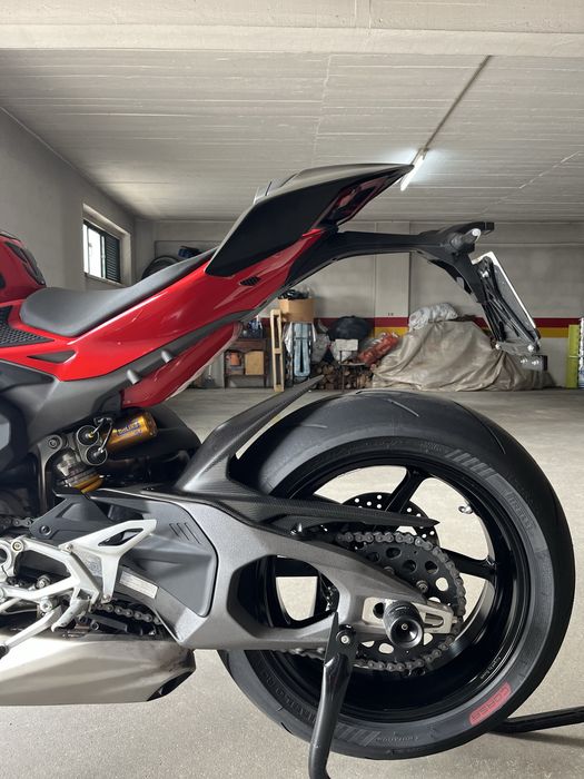 DUCATI Streetfighter V4S  2025