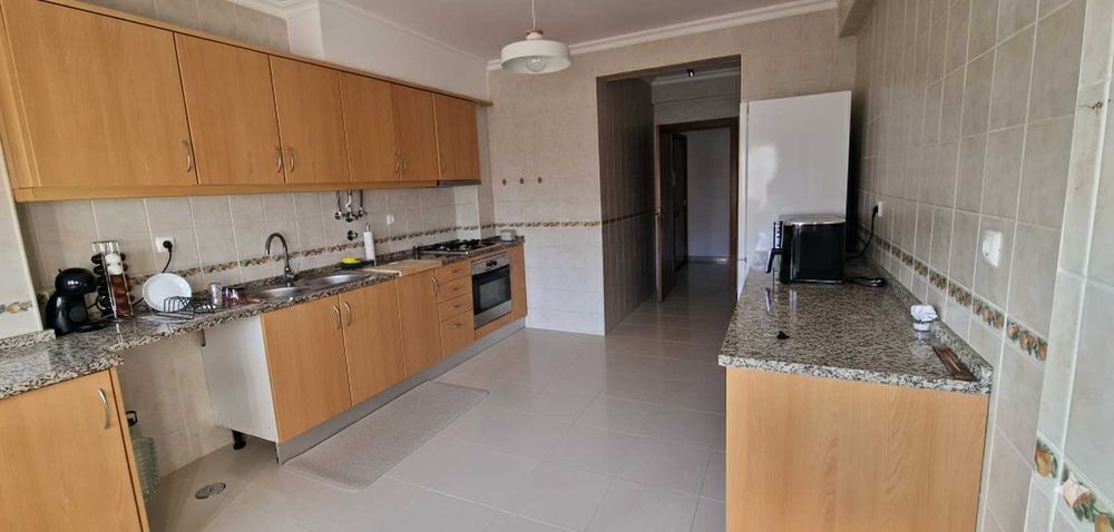 T3 Luminoso com Acabamentos Modernos | Como Novo