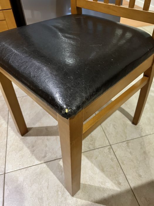 Conjunto mesa e 6 cadeiras