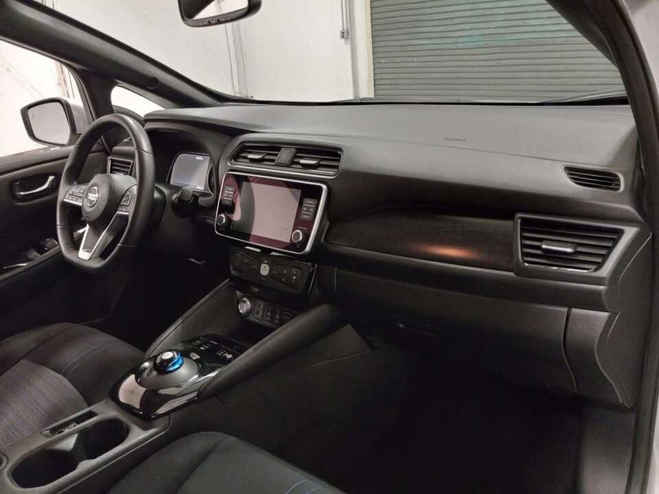 2022 Nissan Leaf SV 40 kWh