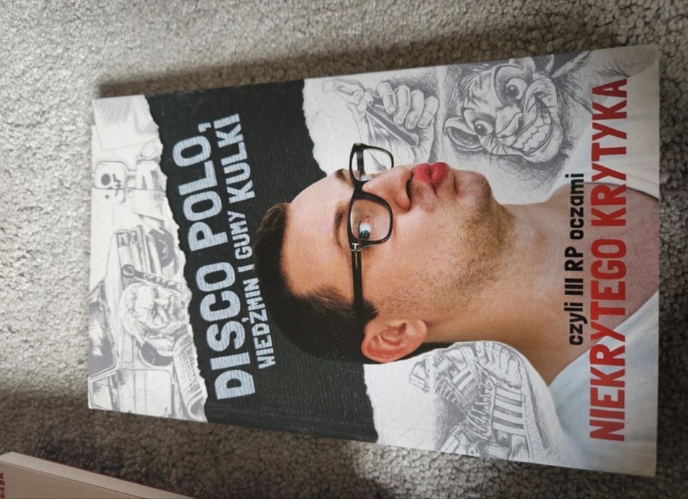 Zestaw książek Niektytego Krytyka