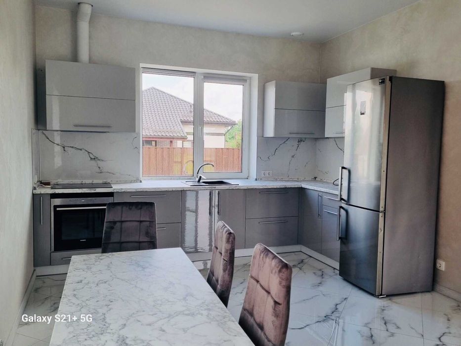 Продам 1 эт. новый дом 135 кв.м. в с.Осещина,9 соток земли от хозяина