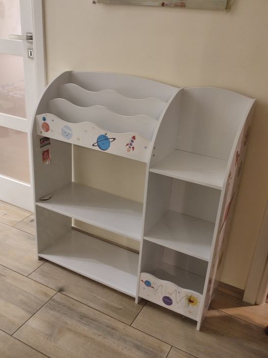 regał dziecięcy/ niemowlęcy