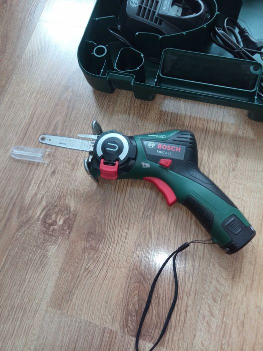 Piła akumulatorowa Bosch EasyCut 12 Nanoblade
