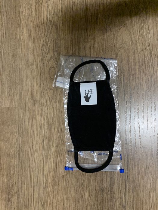 Maska Off-White Vitkac