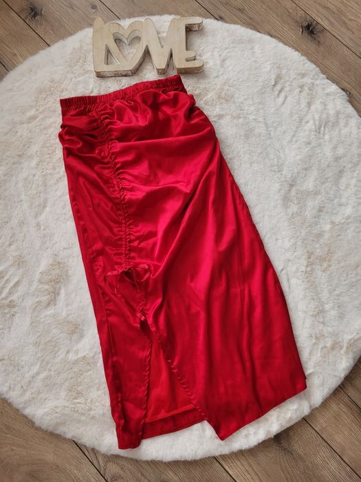 Czerowna spódnica midi La perla 36