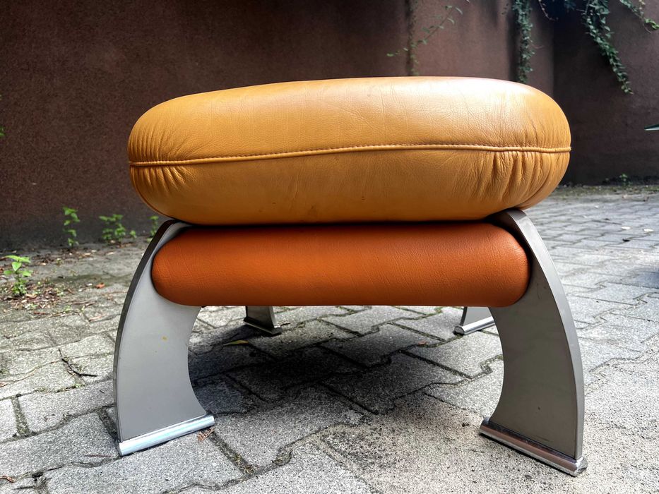 Stolik kawiarniany Kler + dwa x puf