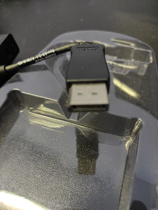 Adaptador para ligar 3 monitores displayport 1.2