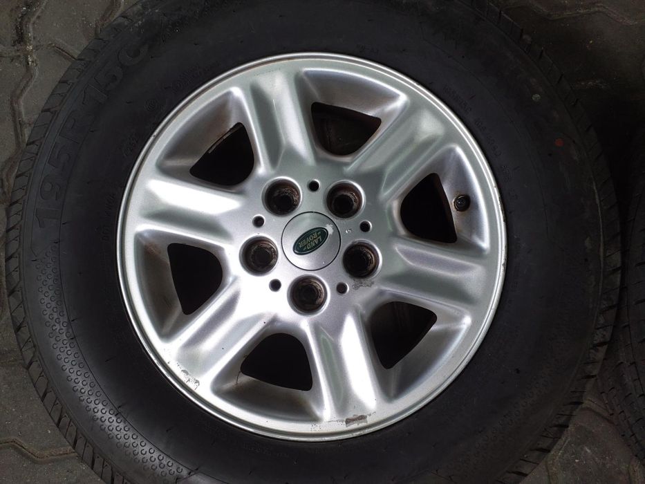 Jantes Land Rover R15 Com Pneus 195/15C Furação 5X114.3