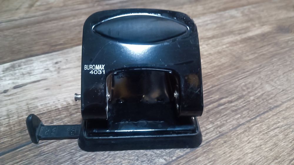 Дирокол для паперу Buromax 4031