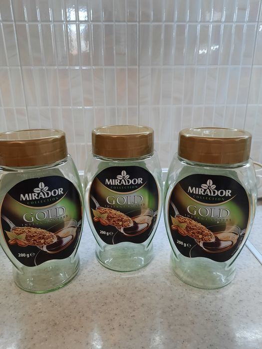 Продам банки из под кофе.
