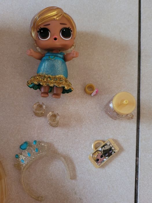 Laleczka lol surprise