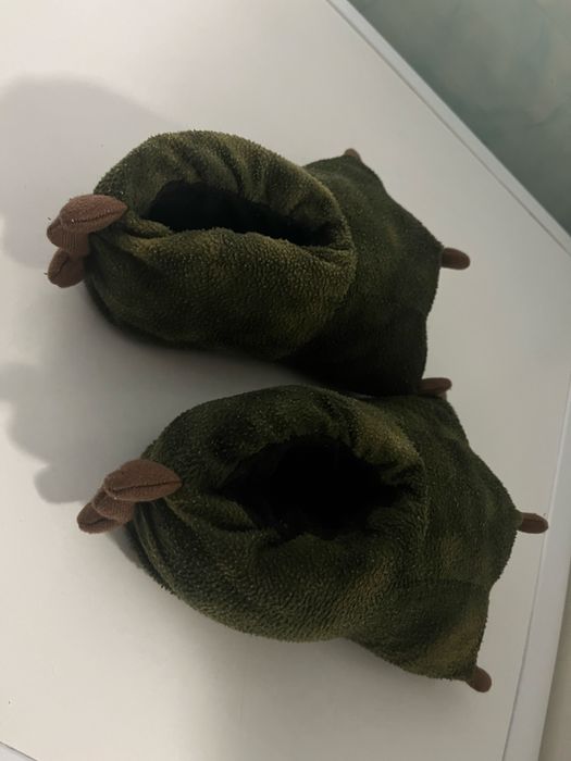 Лапы детские динозавра