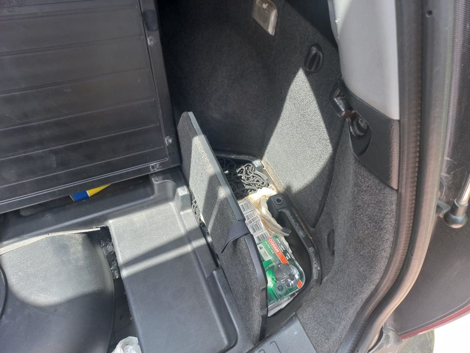 Продам своє авто Mitsubishi Lancer 9