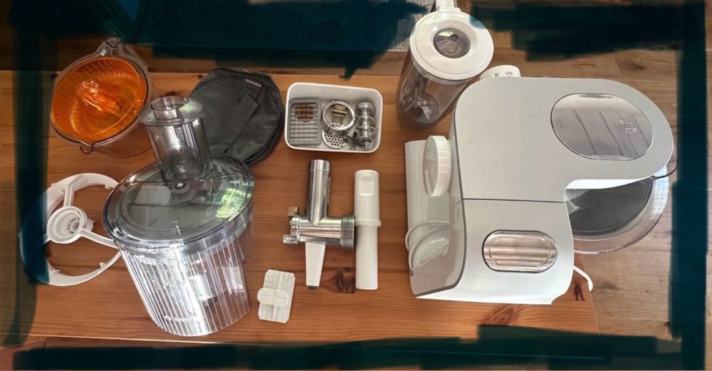 Кухонний комбайн Bosch MUM 5 900Вт