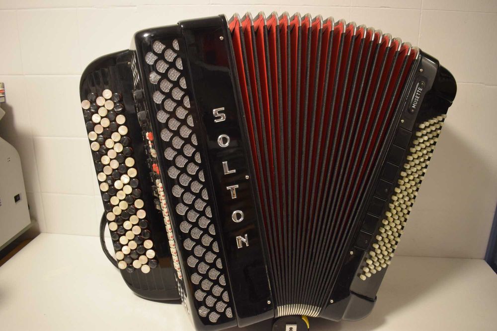 Acordeao Solton 4 Voz 120 Baixos. N 251