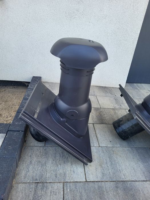Kominek wentylacyjny Braas teviva grafit