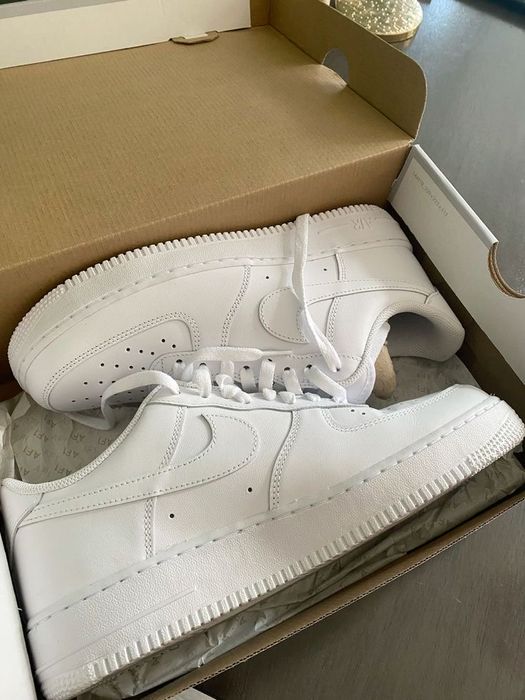 Air force 1 brancos