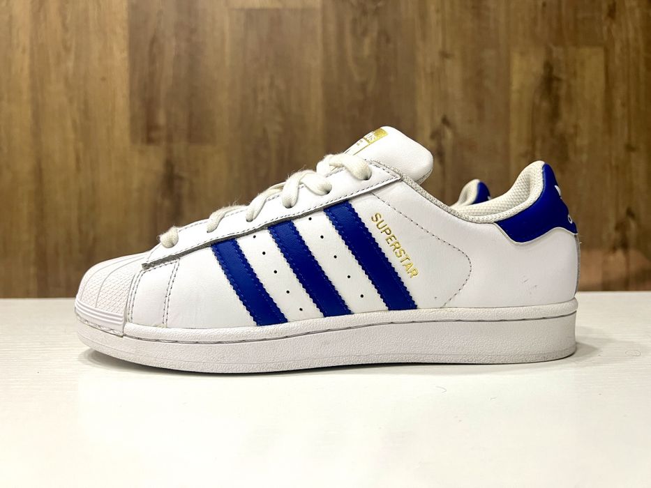 Кроссовки Adidas