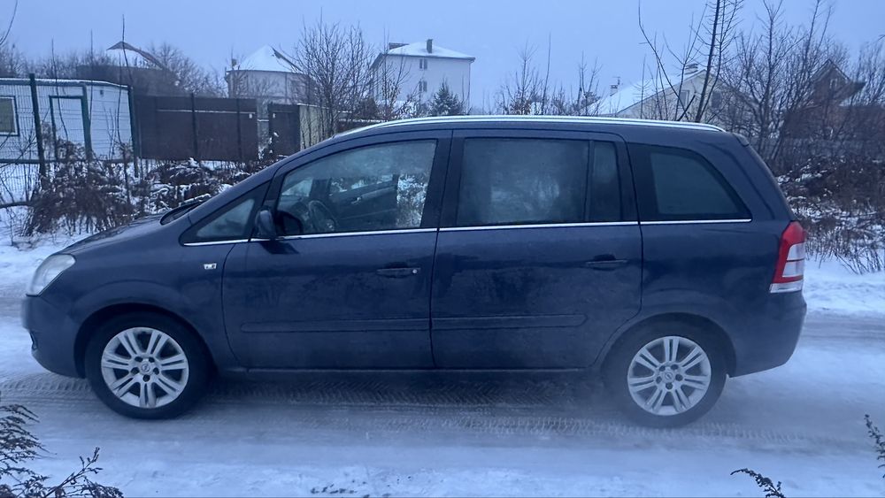 Opel Zafira 1.7 tdi 7 місць 2011р