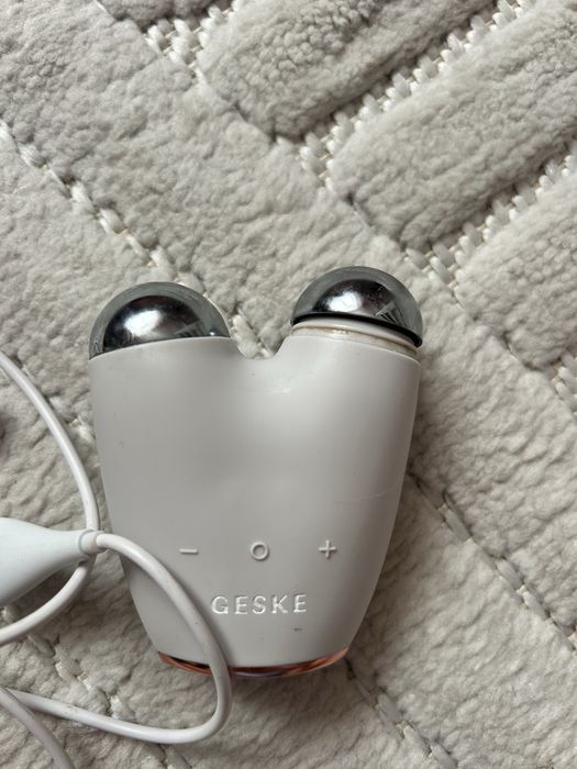 GESKE MicroCurrent Face-Lifter