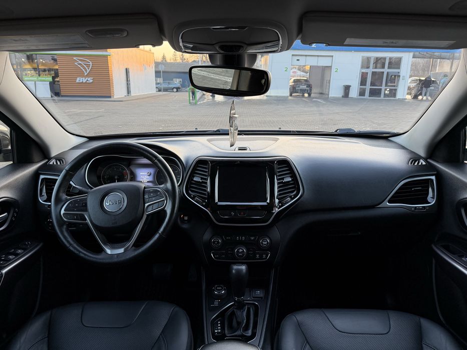Jeep Cherokee Limited AWD 3.2 бензин 2020 р.в
