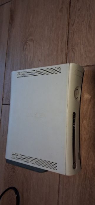 Xbox 360 60gb 3 pady + kinect