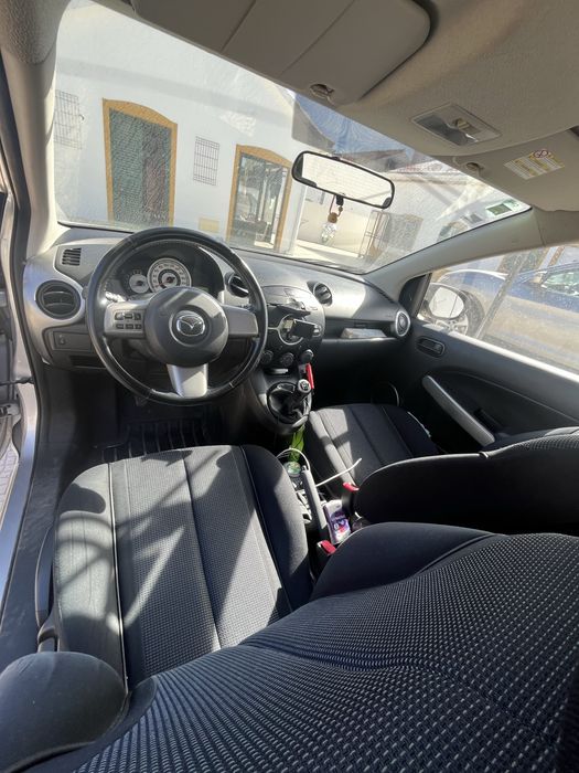 Mazda 2  poucos km