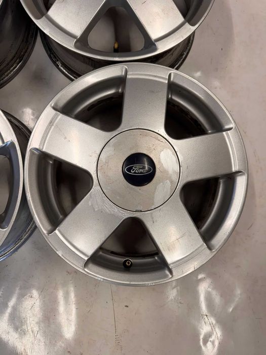Felgi Aluminiowe FORD 4x108 6J x 15'' ET - 52,5 Ford Oryginał